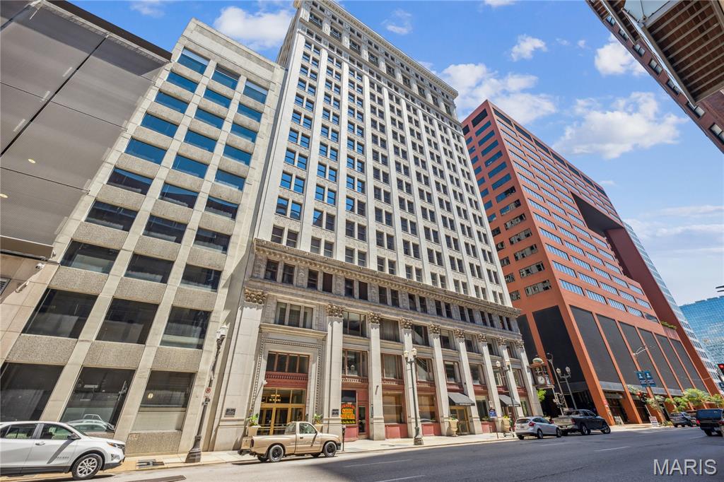 314 N Broadway Unit 806 — photo