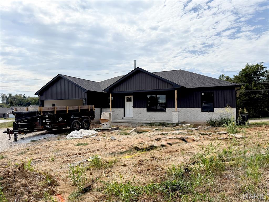 4001 Bishop Court — photo