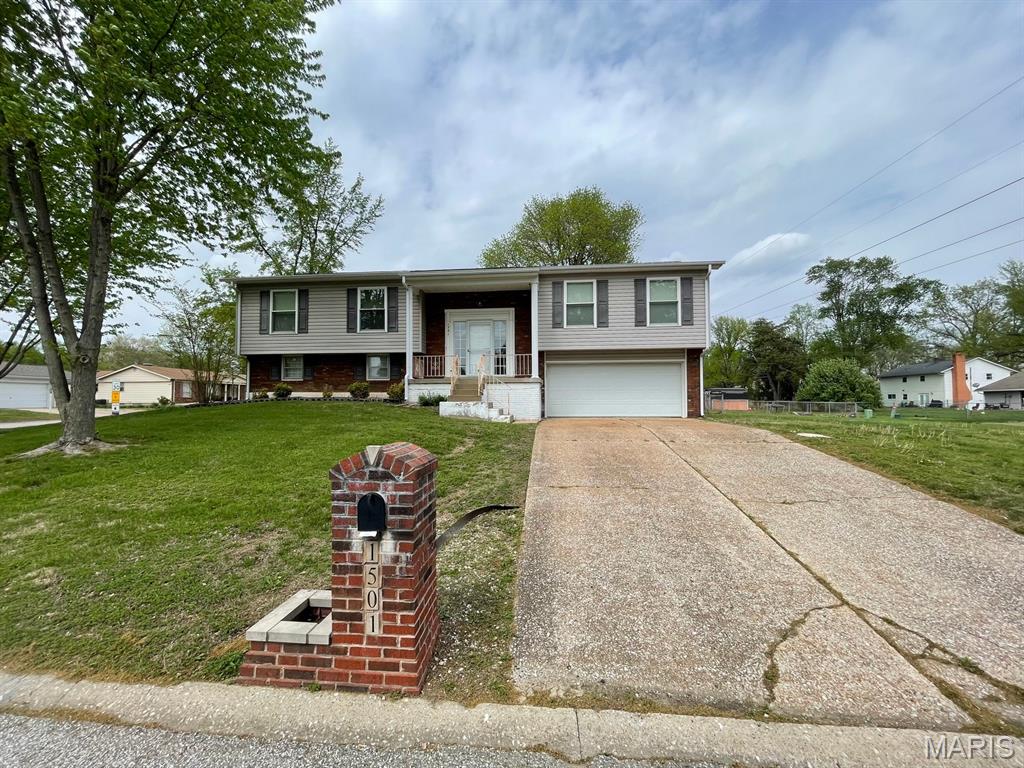 1501 Vicksburg Drive — photo