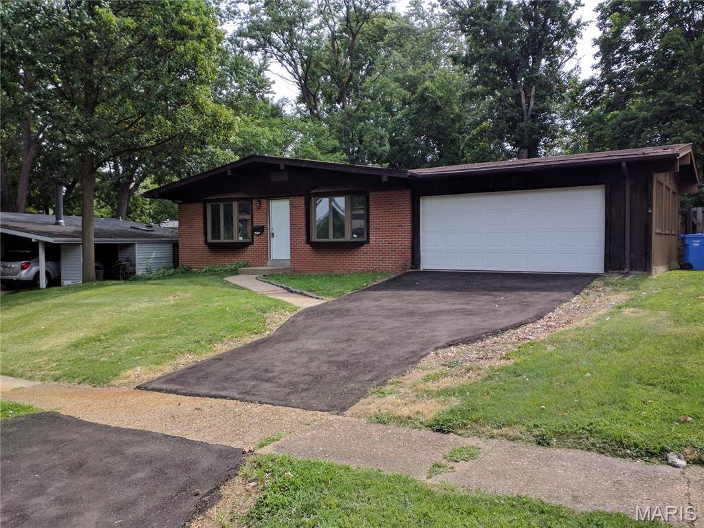 600 Pimlico Drive — photo