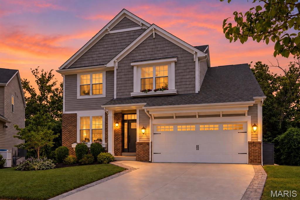 327 Madeira Court — photo