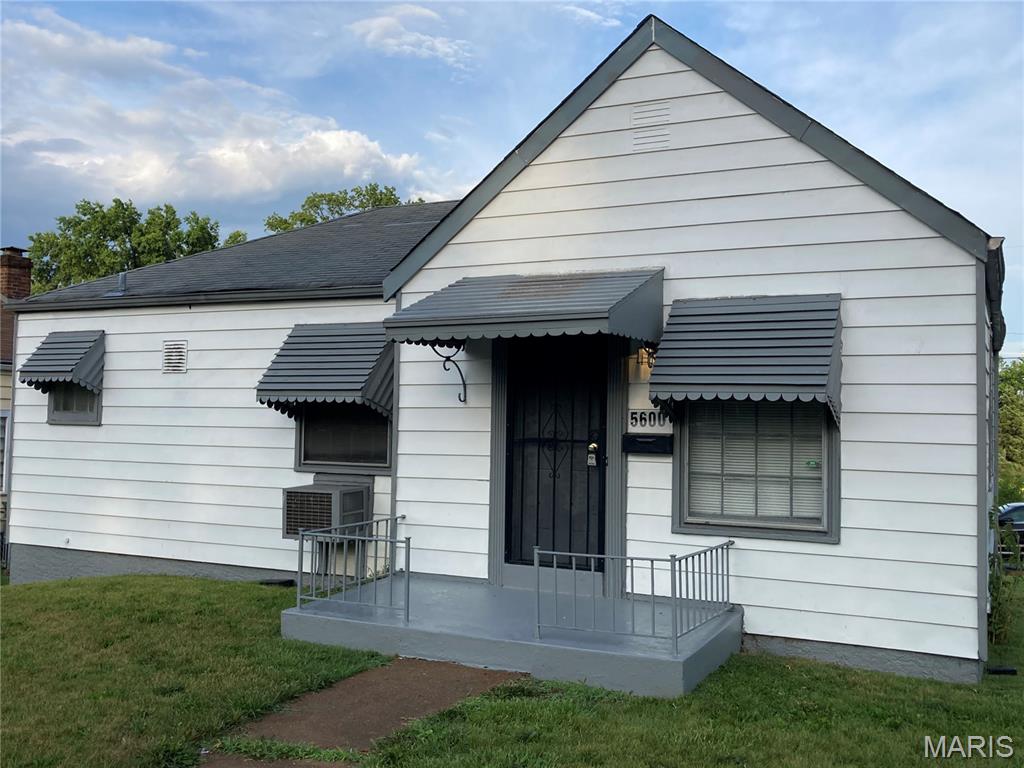 5600 Lucas And Hunt Road — photo