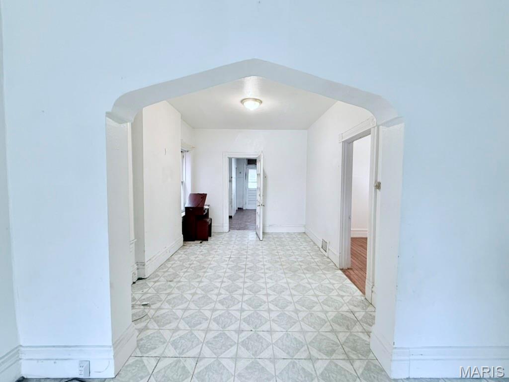 4176 Newport Court — photo