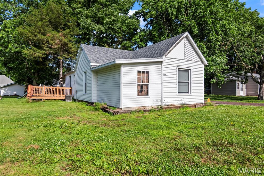 1013 N Van Buren Street — photo