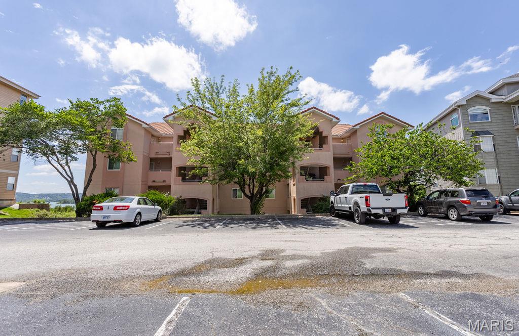 700 Emerald Pointe Drive 101 — photo