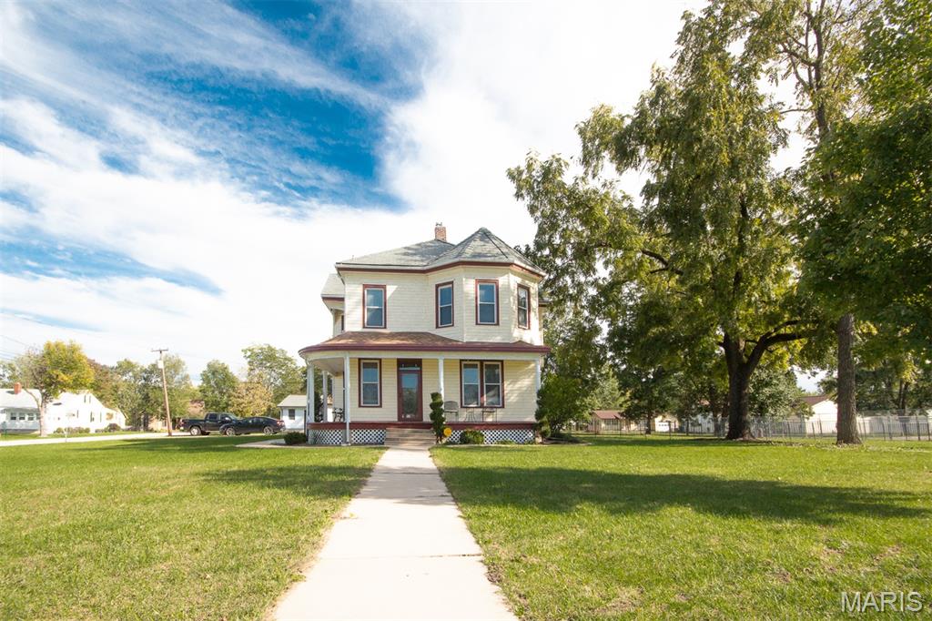 602 S State Highway 47 — photo