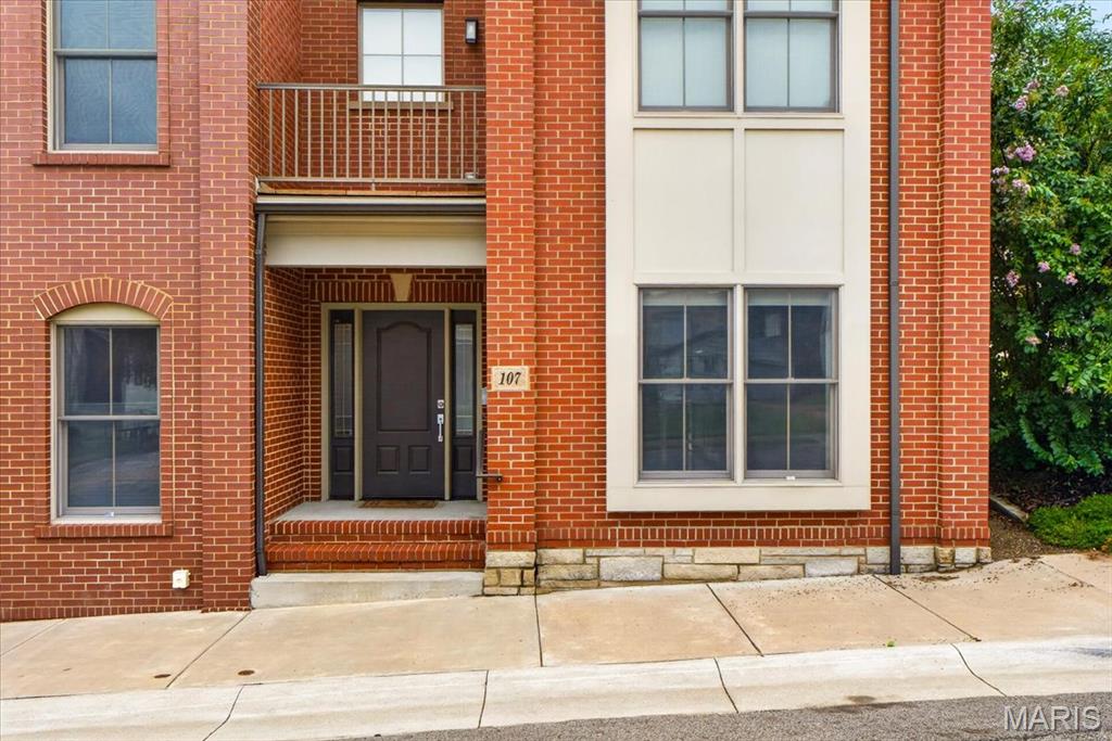 107 E Main Street, Washington, MO 63090 — photo 3