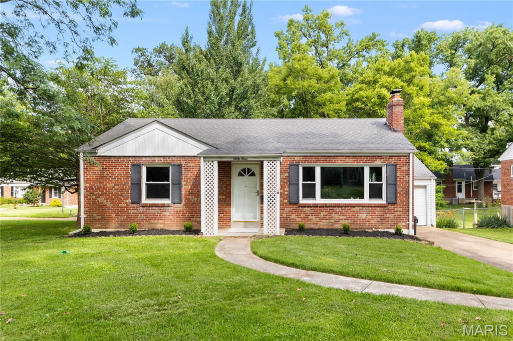 63 Turf Court — photo
