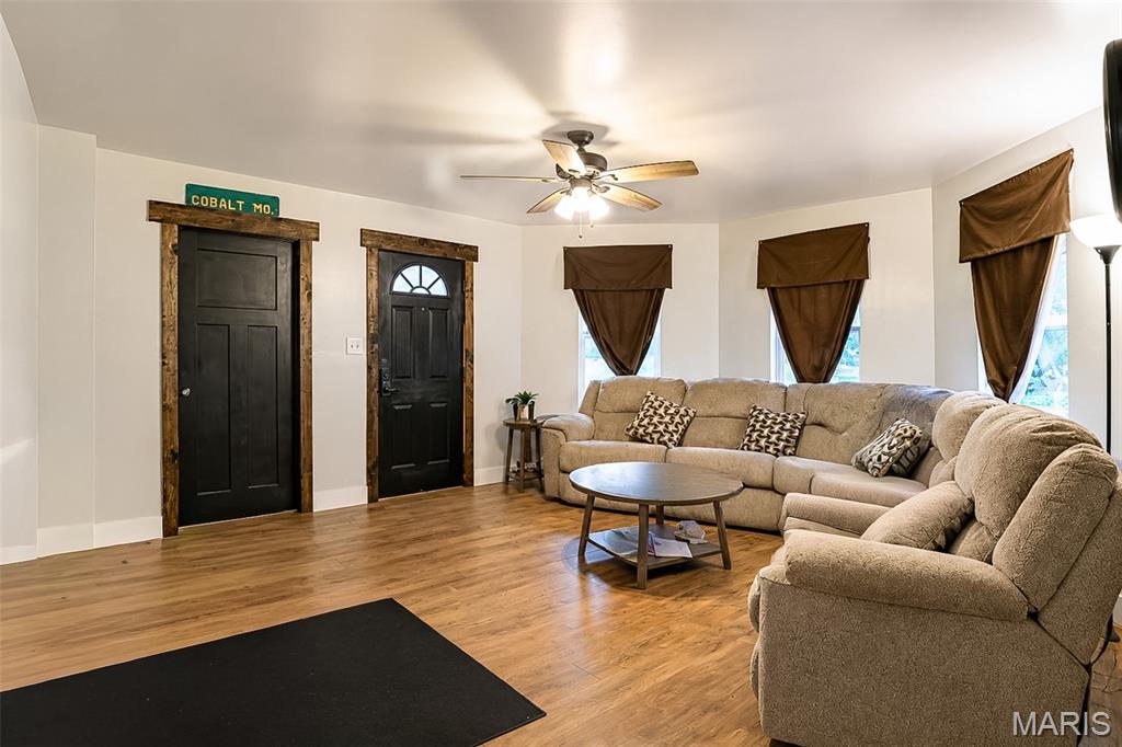 418 E Marvin Avenue, Fredericktown, MO 63645 — photo 2