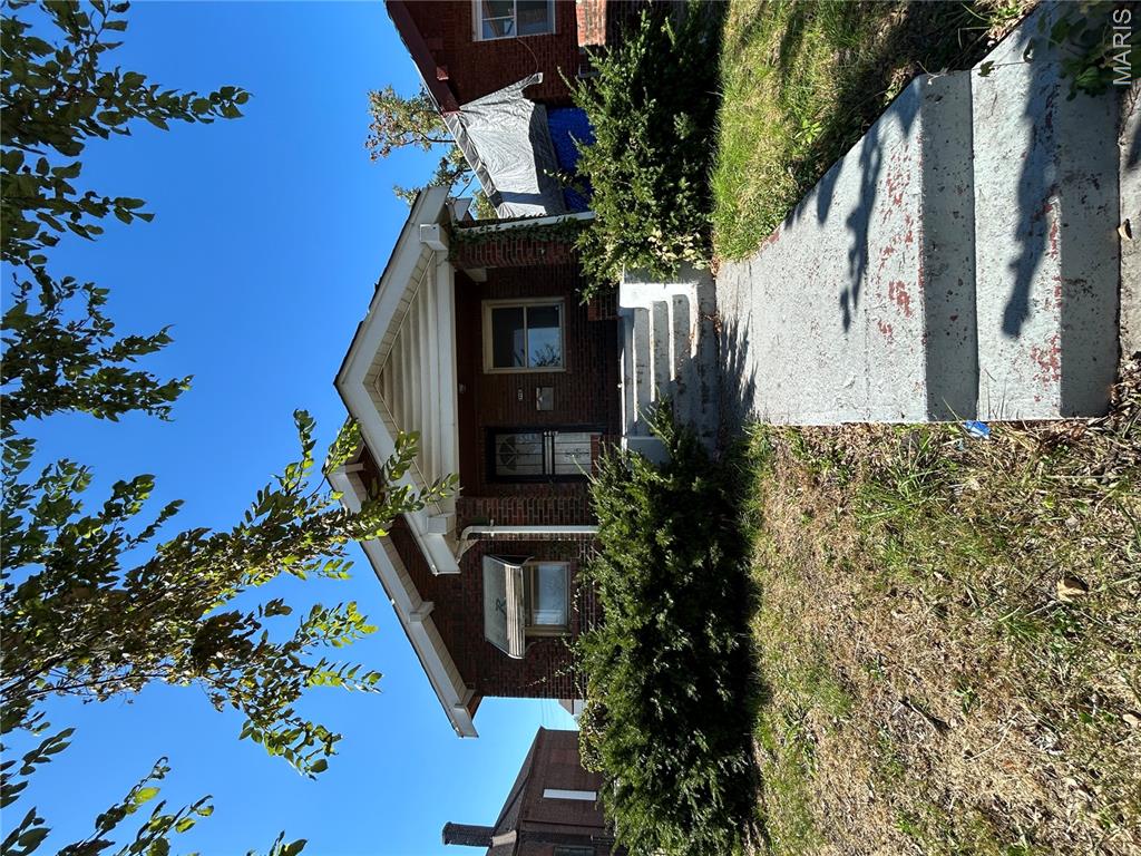 4213 N Newstead Avenue — photo