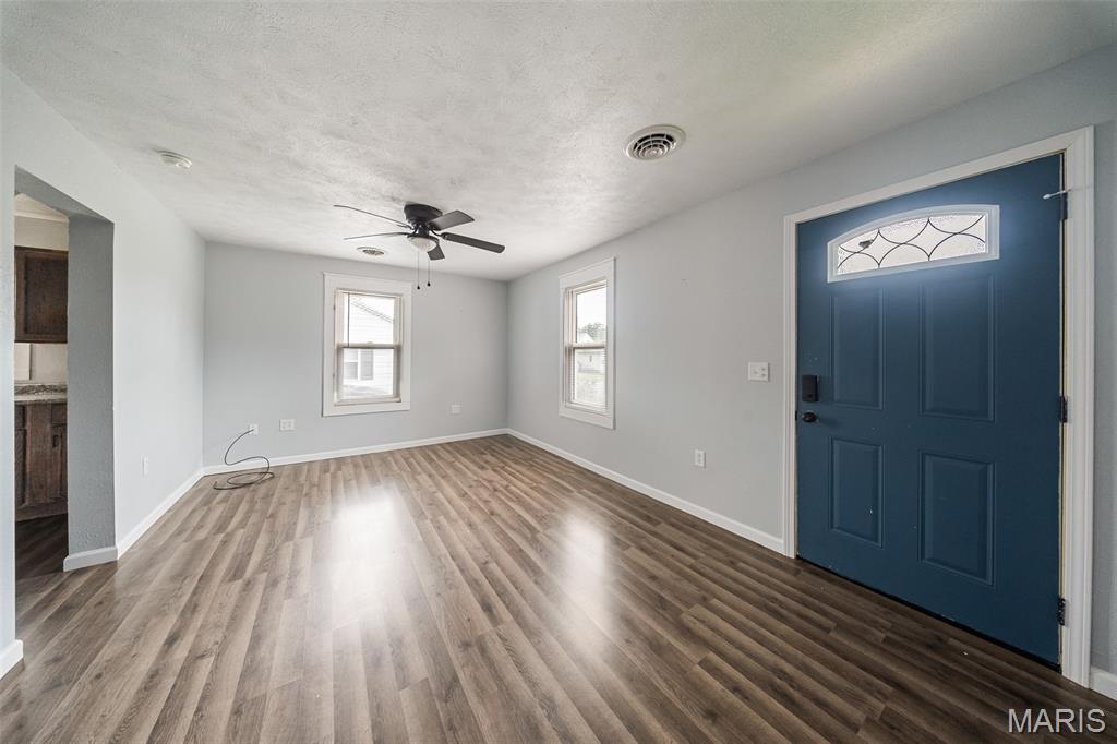 804 E Hunt Street, Salem, MO 65560 — photo 2