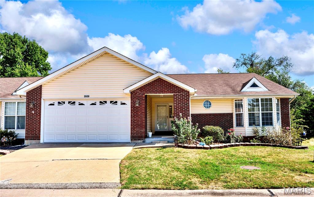 2029 Chapel Hill Crossing — photo