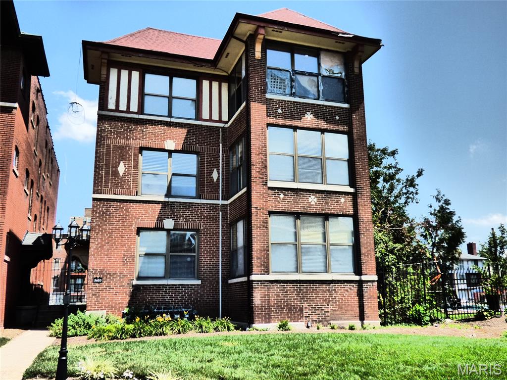 5653 Waterman Boulevard 3S — photo