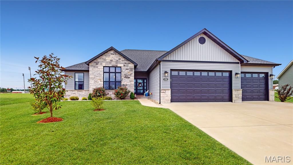 476 Hayden Drive — photo