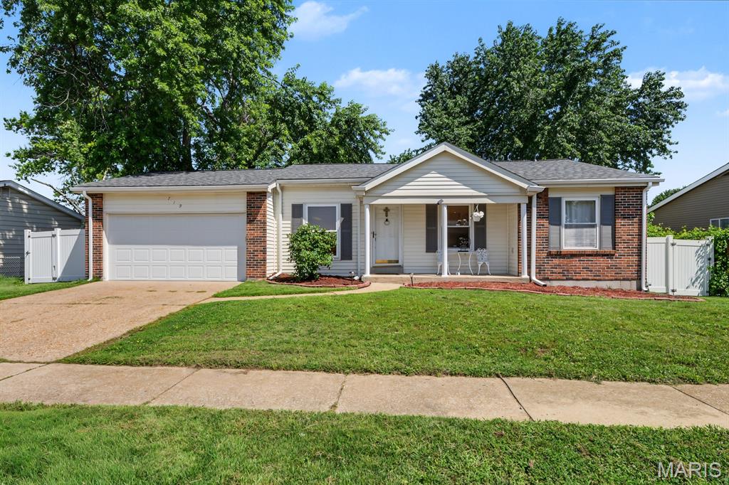 719 Waterfall Drive — photo