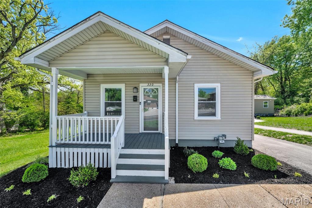 330 Chambers Road, Riverview, MO 63137 — photo 2