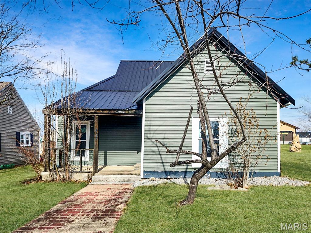 407 E Salling Street — photo