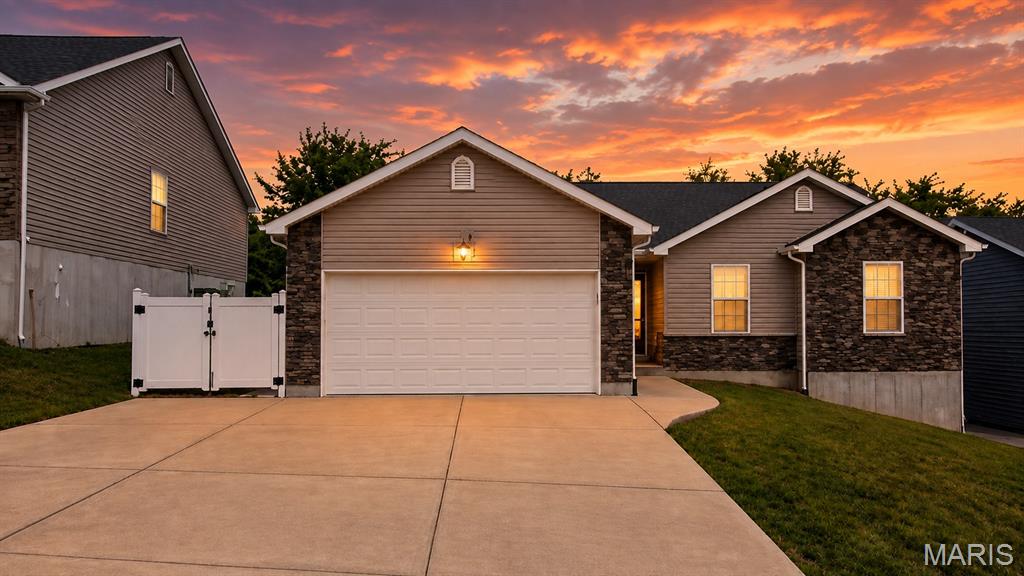 1387 Durham Drive — photo
