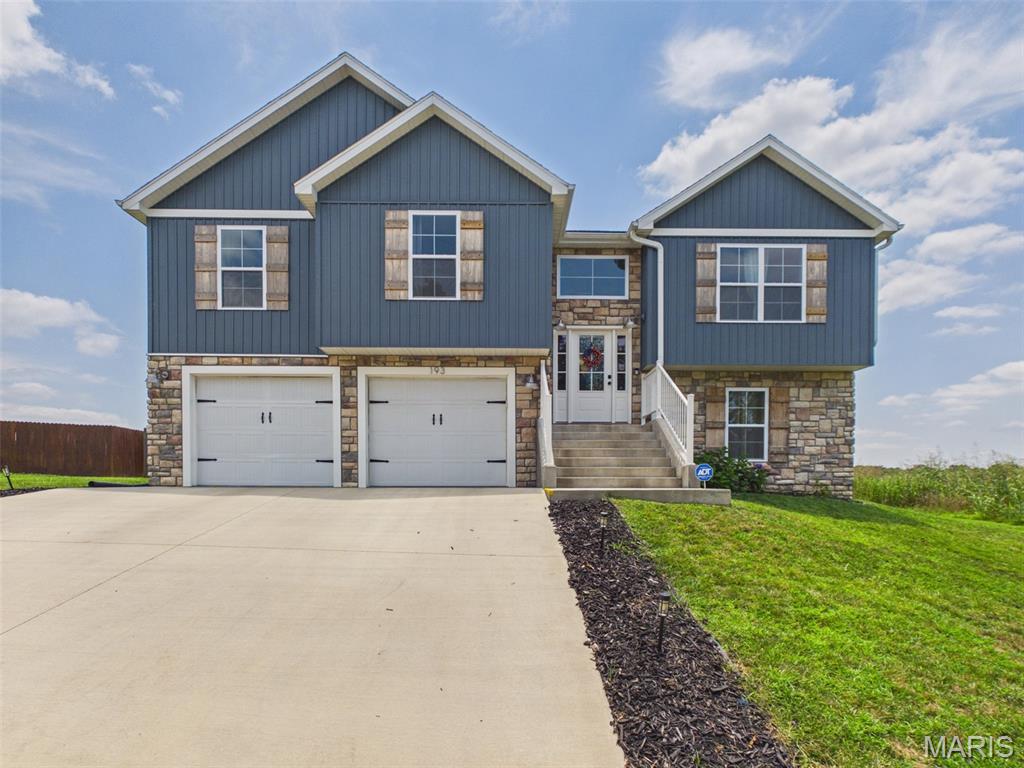 193 Majestic — photo