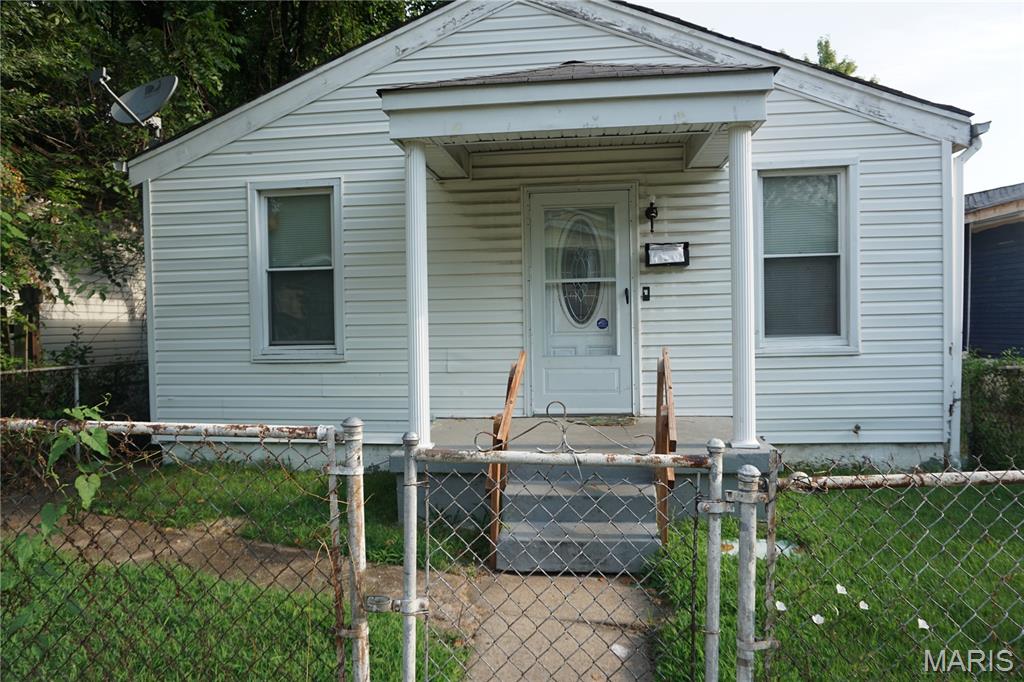 1163 Howell Street — photo