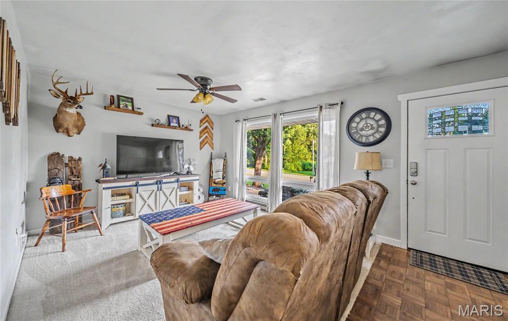 532 E James Boulevard, St James, MO 65559 — photo 2