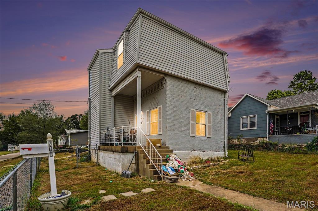 300 Stewart Street — photo