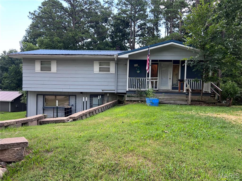 490 Skyview Drive — photo