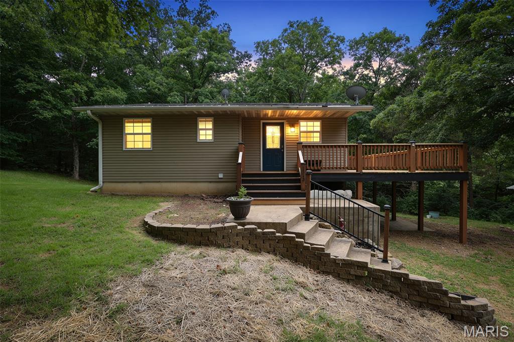 1513 Charmaine Court — photo