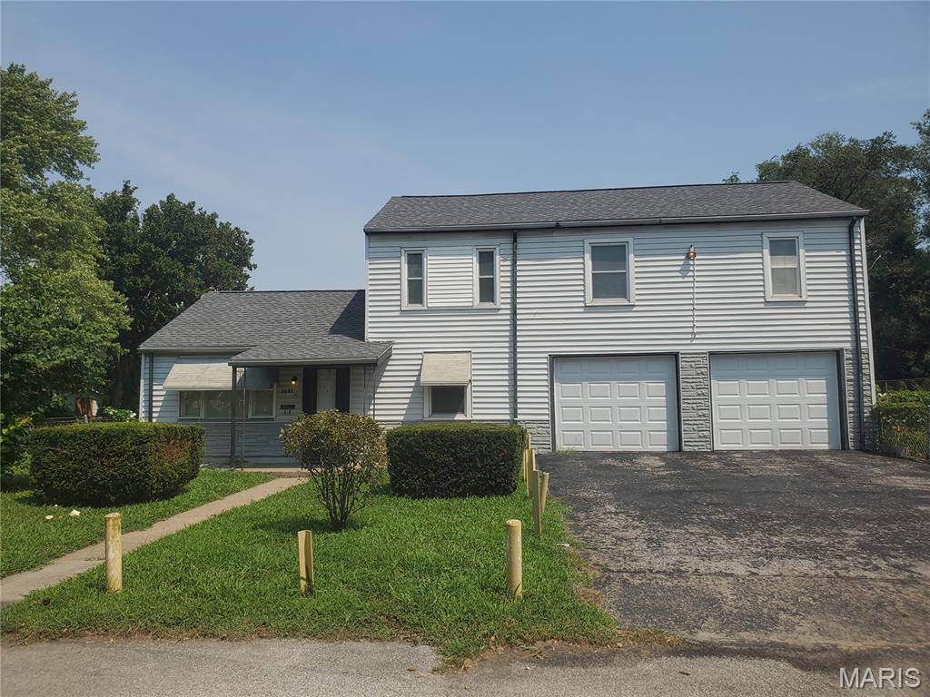 3601 Summit Avenue — photo