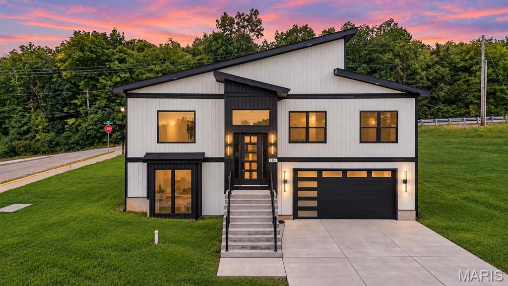 986 Hydeaway Court — photo