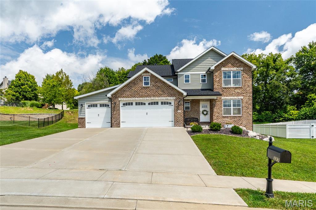 327 Star Lane — photo