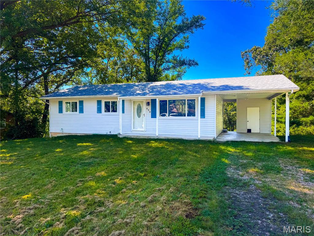 450 Hillcrest Drive, Bourbon, MO 65441