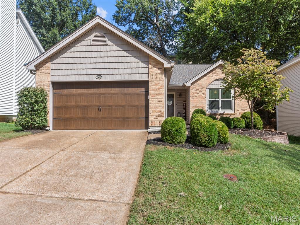 545 Woodlyn Crossing — photo