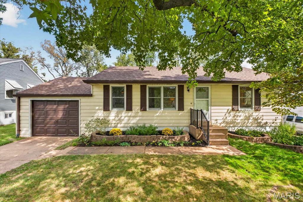 10819 Lawnbrook Drive — photo