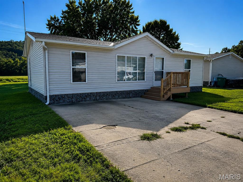 6104 Woodruff Drive — photo