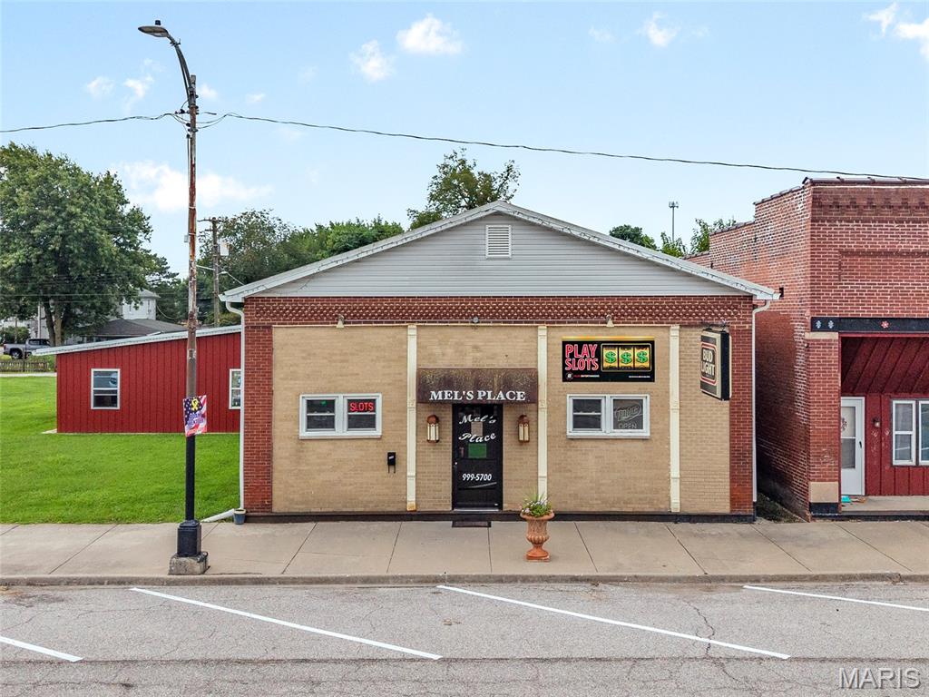 208 E Main Street, Mount Olive, IL 62069 — photo 2