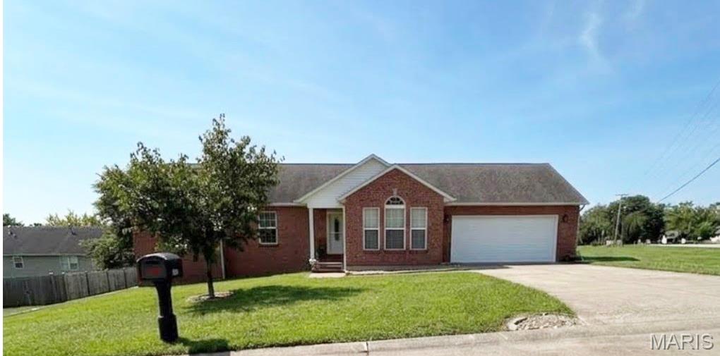 1425 Jennifer Drive — photo
