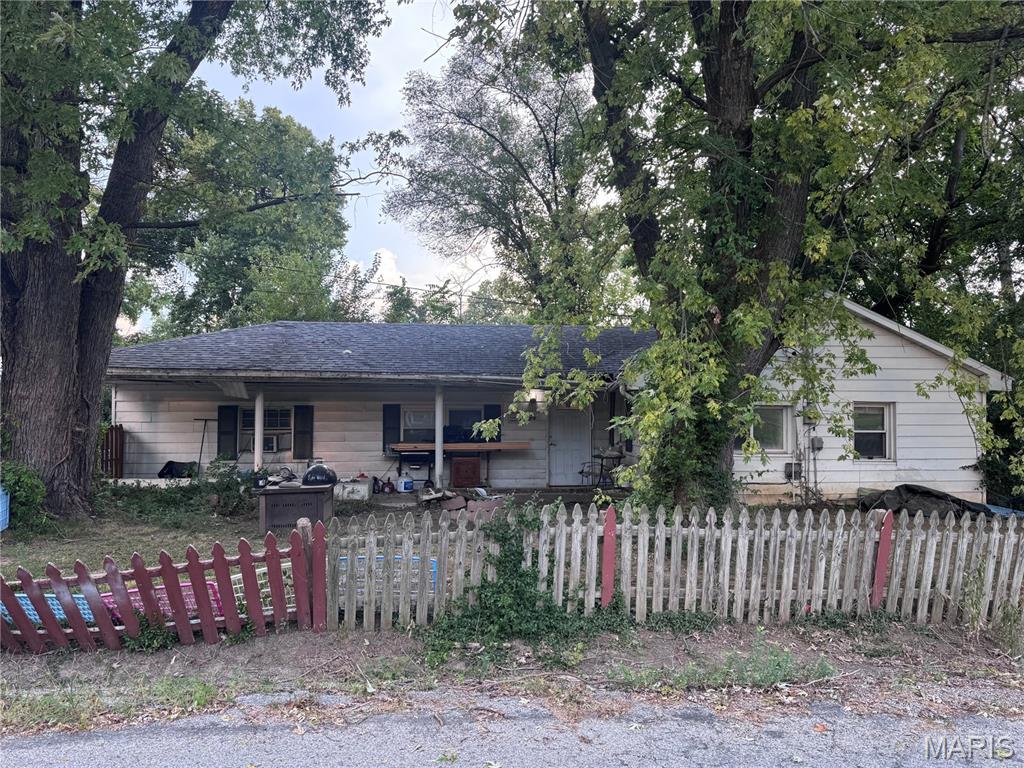 94 Bethesda Drive — photo