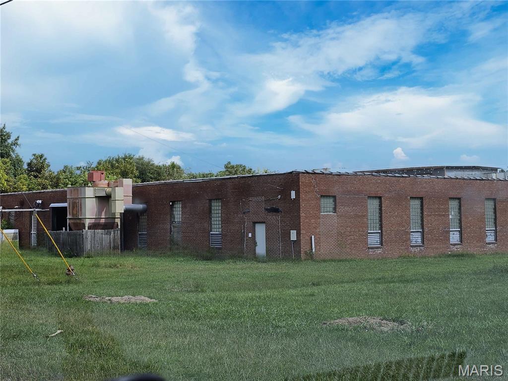 321 E Hardy Street, St James, MO 65559 — photo 2