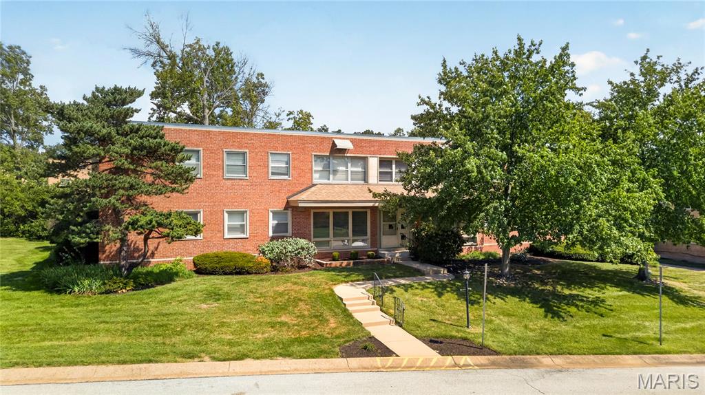 5 Delcrest Court 101 — photo