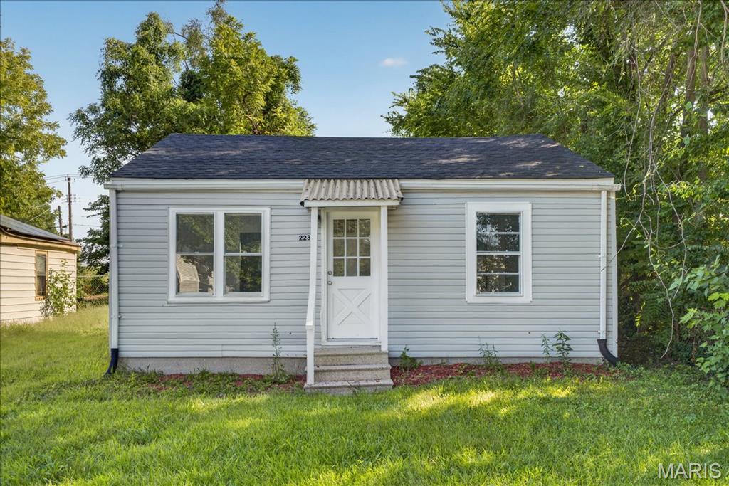 223 Nadine Street — photo