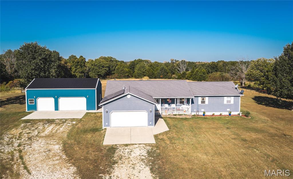 23923 Rhubarb Lane — photo