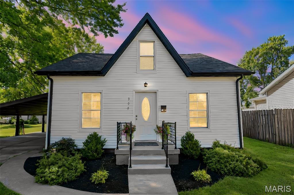 209 E 3rd Street, O'Fallon, IL 62269 — photo 2