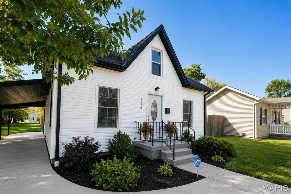 209 E 3rd Street, O'Fallon, IL 62269 — photo 3