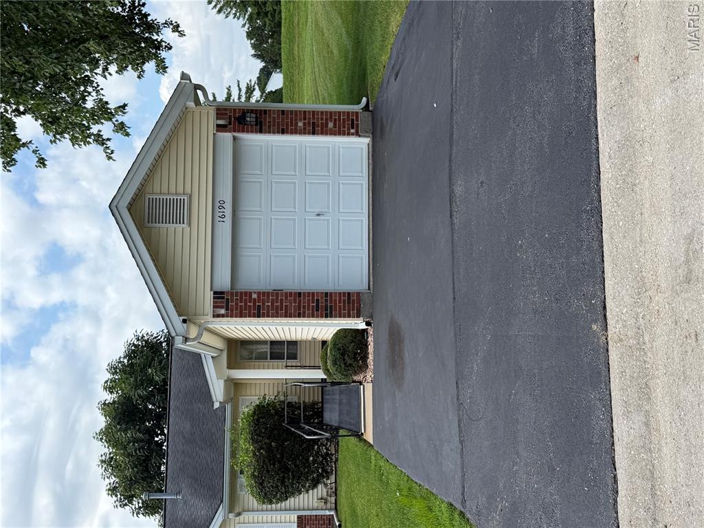 16190 Rose Wreath Lane — photo