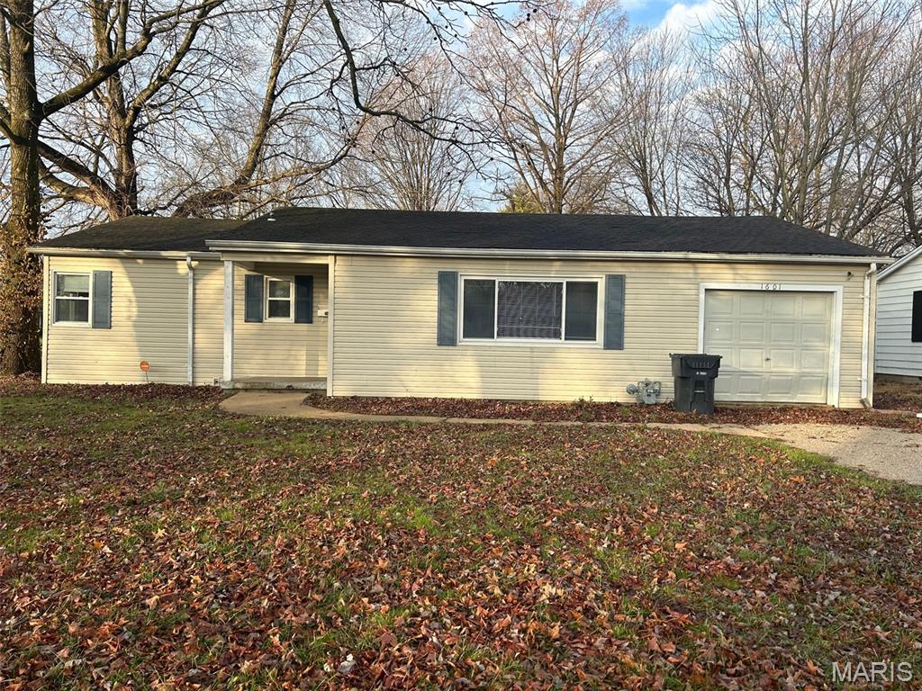 1601 Foster Drive — photo