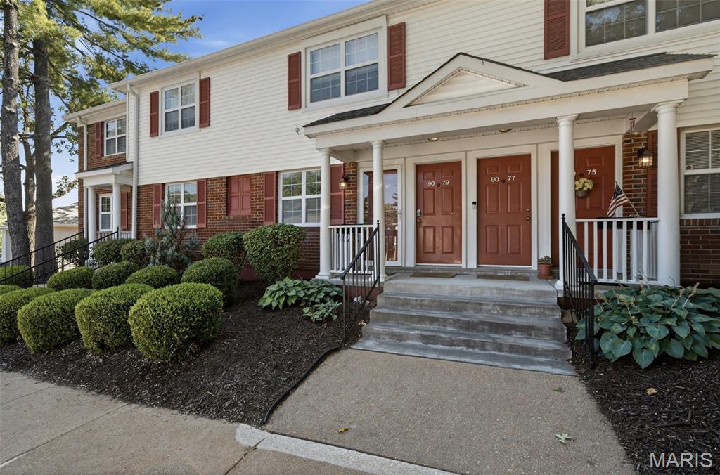 9081 W Swan Circle — photo
