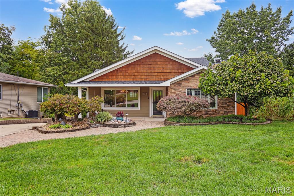 665 E Lake Drive — photo