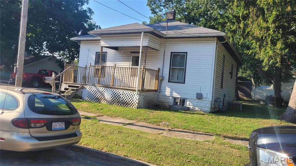 457 E Belleville Street — photo