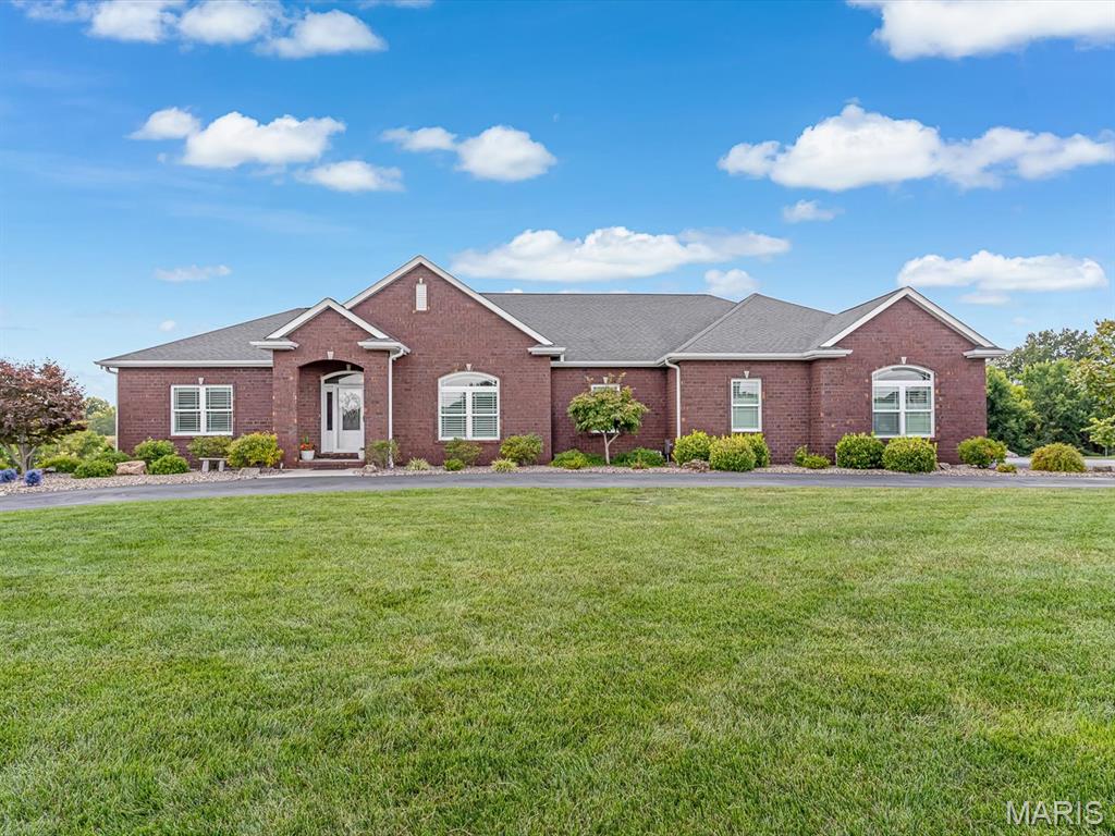 600 Covington Drive — photo